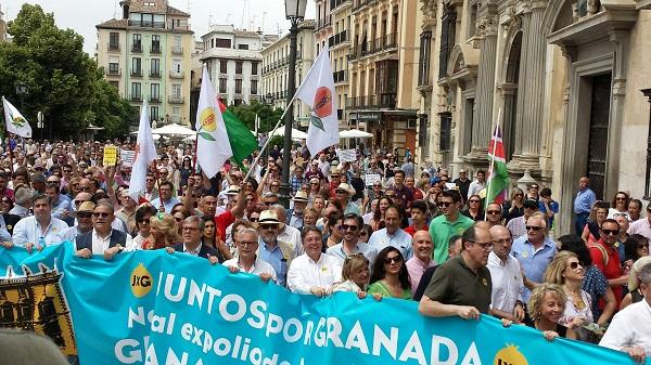 La manifestación a su llegada al TSJA.