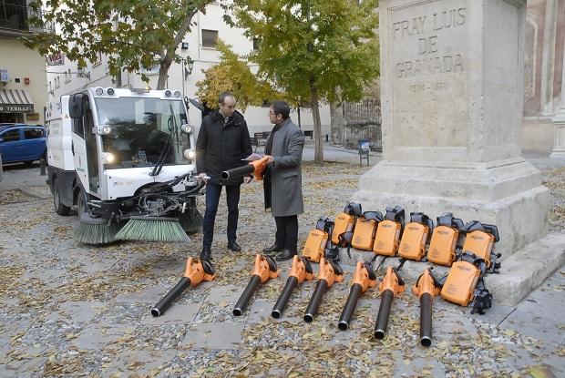 Presentación de la campaña municipal de recogida de hojas.