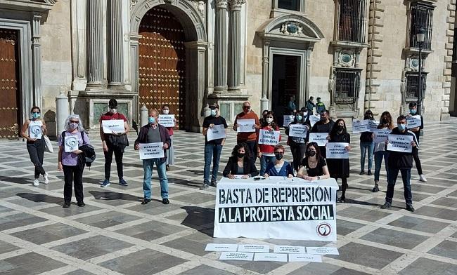 Presentación de la Plataforma Antirrepresiva y por la libertad de expresión de Granada.