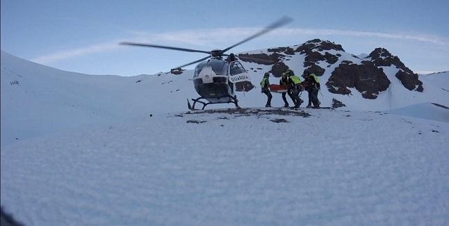 Imagen de la evacuación en helicóptero este domingo. Imagen de la evacuación en helicóptero este domingo.