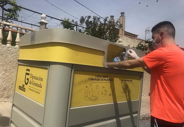 Los residuos serán clasificados en los domicilios y recogidos a domicilio.