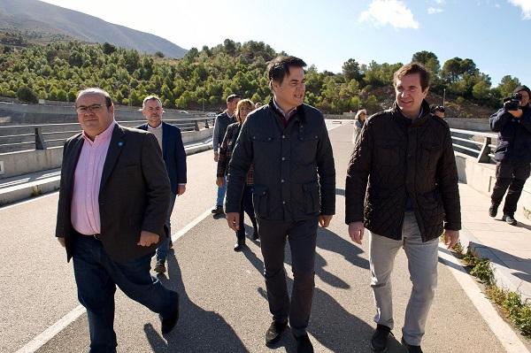 Rojas, Robes e Hispan, este viernes junto a la Presa de Rules. Rojas, Robes e Hispan, este viernes junto a la Presa de Rules.