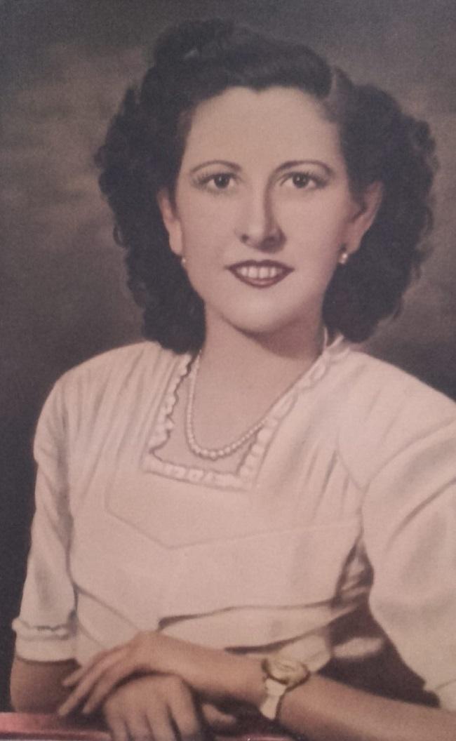 Rosario Bustos Prados, en una fotografía tomada en su juventud.