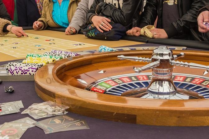 Apuestas en una ruleta.