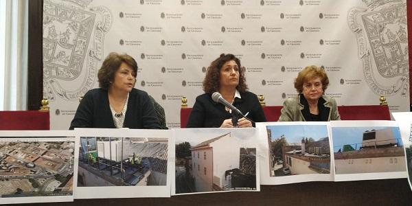Representantes de la plataforma vecinal, este lunes en rueda de prensa. Representantes de la plataforma vecinal, este lunes en rueda de prensa.
