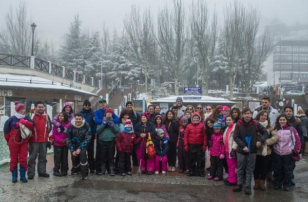 Los pequeños del Hospital Infantil de Jaén durante su visita a la Sierra. Los pequeños del Hospital Infantil de Jaén durante su visita a la Sierra.