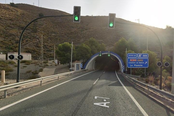 El accidente ocurrió dentro de este túnel. 