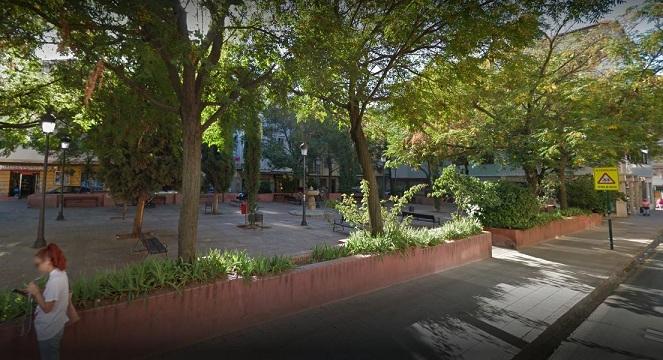 Plaza de la Unidad, en La Chana La reforma de la Plaza de la Unidad, en La Chana, entre las obras previstas.
