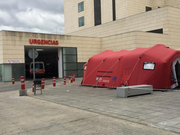 Entrada a las Urgencias del PTS con un paso seguro para pacientes y profesionales.