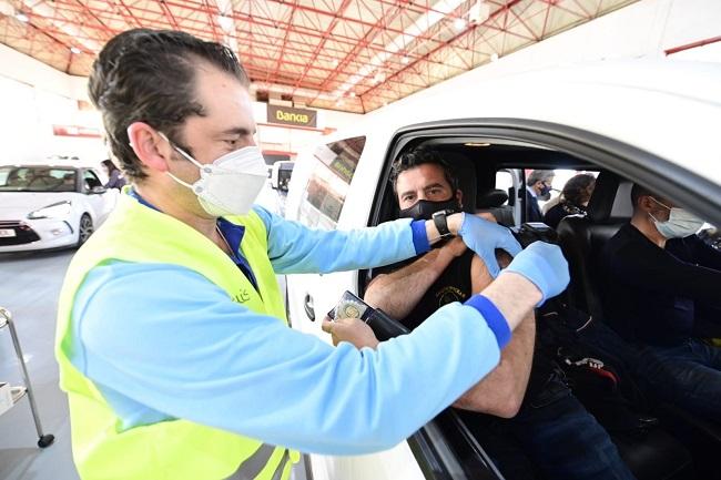 Vacunación de agentes de la Policía Local de Granada en Fermasa.