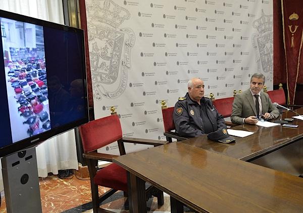 César Díaz y José Manuel Avilés, en rueda de prensa este lunes. César Díaz y José Manuel Avilés, en rueda de prensa este lunes.
