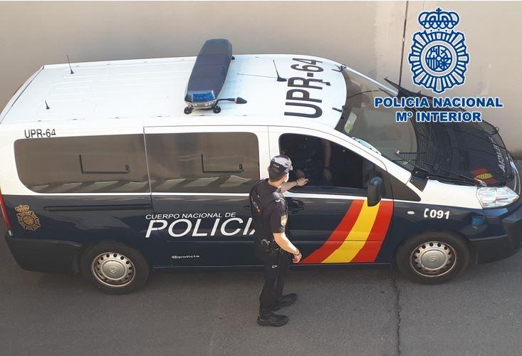 Vehículo policial.