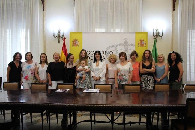 Imagen al término de la comparecencia de la subdelegada del Gobierno Imagen al término de la comparecencia de la subdelegada del Gobierno