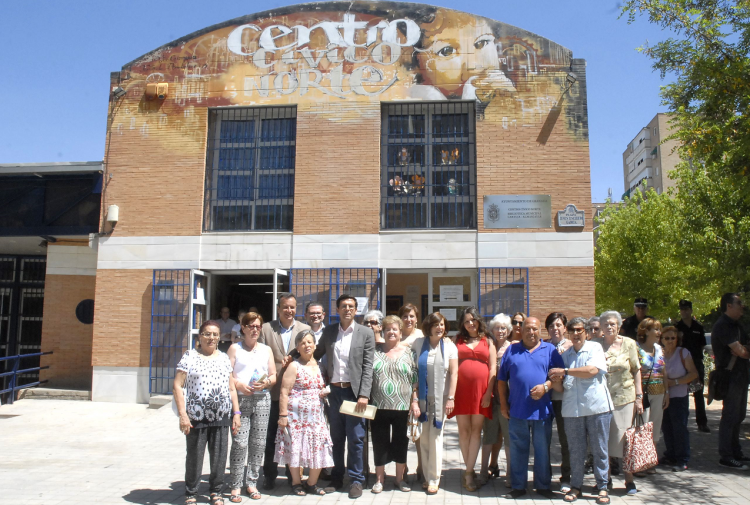 Autoridades y representantes de colectivos de la Zona Norte. Autoridades y representantes de colectivos de la Zona Norte.