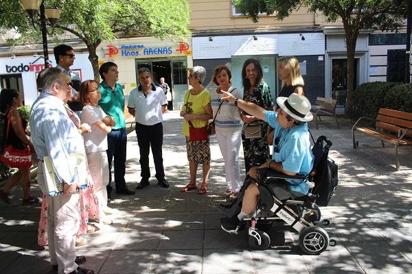 Visita de los concejales del PP al Barrio Fígares. Visita de los concejales del PP al Barrio Fígares.