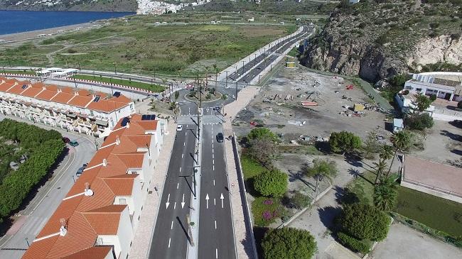 Vista este del solar en el que se construirá el centro de salud.