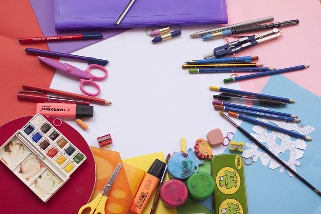 Materiales escolares. Materiales escolares.
