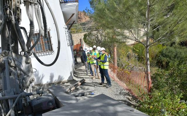 Trabajos en el centro de visitantes. 