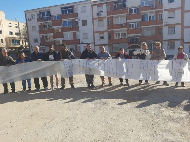 Una de las concentraciones vecinales en el solar de Campo Verde.