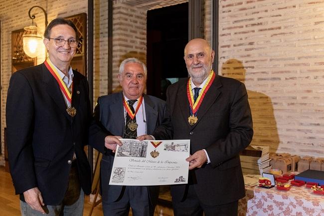 Francisco Martínez a la derecha junto a Enrique Fink y José Luis Martín Montesinos.