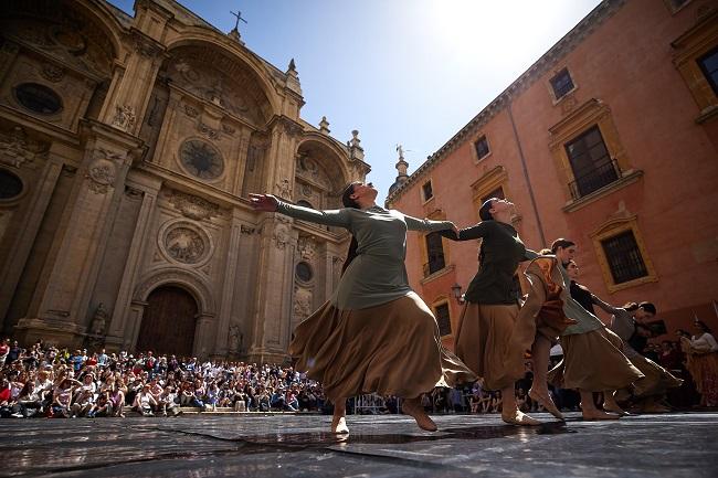 Día de la Danza en la Plaza de las Pasiegas.