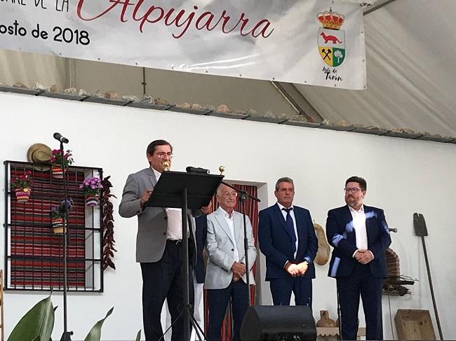 Entrena durante la inauguración.