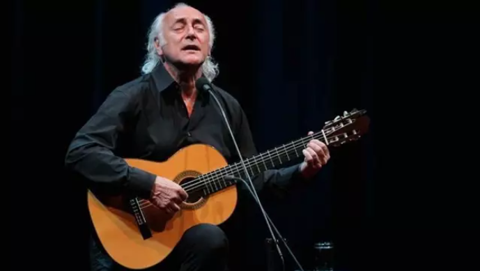 Amancio Prada.