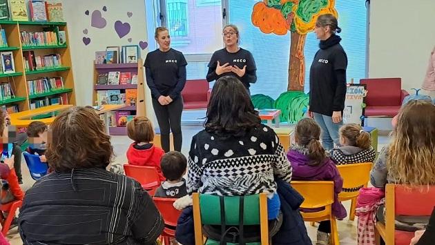 Una de las actividades llevadas a cabo en la biblioteca armillera.