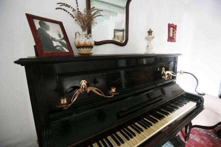 Piano en una de las estancias de la casa natal de Lorca en Fuente Vaqueros. Piano en una de las estancias de la casa natal de Lorca en Fuente Vaqueros.
