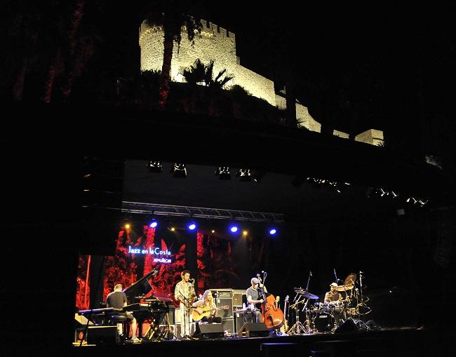 Stanley Clarke, en plena actuación.