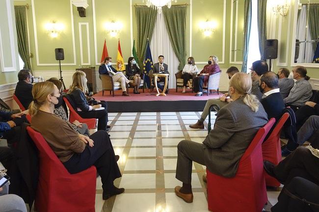 Reunión de la comisión del centenario del Concurso de Cante Jondo.