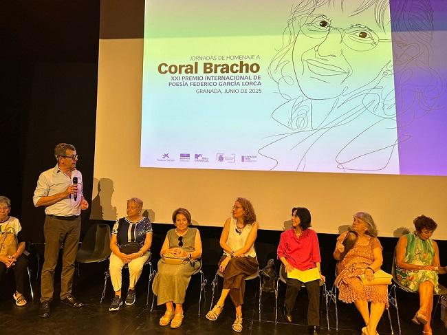 Homenaje a Coral Bracho en el Centro Lorca.