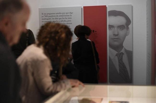 Detalle de una exposición sobre el legado en el Centro Lorca. 