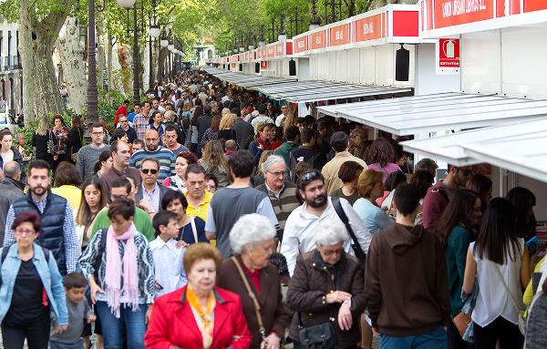 La Carrera de la Virgen, llena durante la feria.