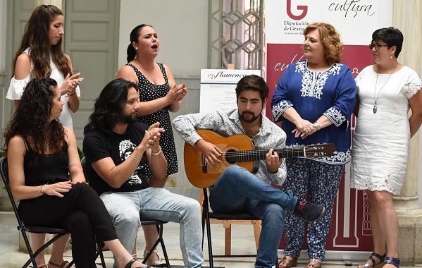 Breve actuación durante la presentación del circuito de flamenco.