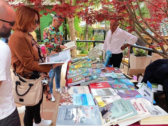 Imagen de archivo de la Feria del Libro de Almuñécar.