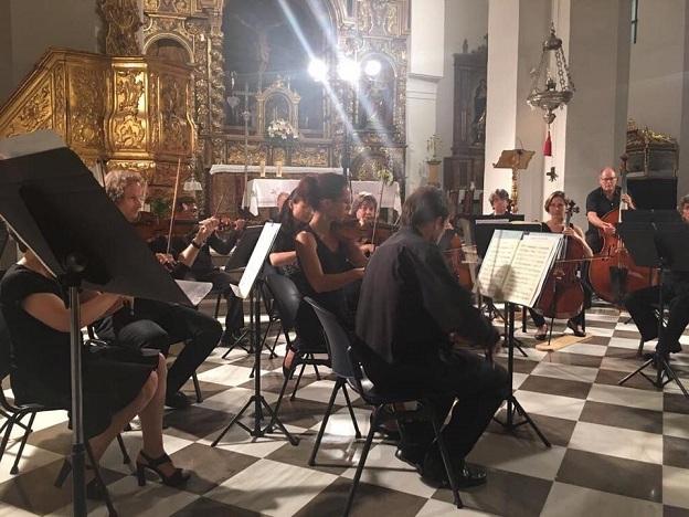 La orquesta, en un concierto.