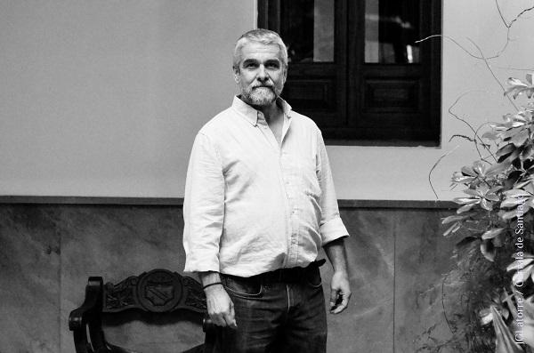 Inauguración de "A mi manera" en La Corrala de Santiago en 2023. Alejandro Gorafe en una fotografía de Jesús G. Latorre en la Corrala de Santiago.