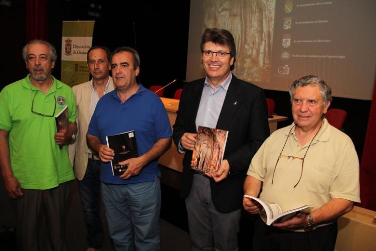 El libro se ha presentado en los Condes de Gabia. 