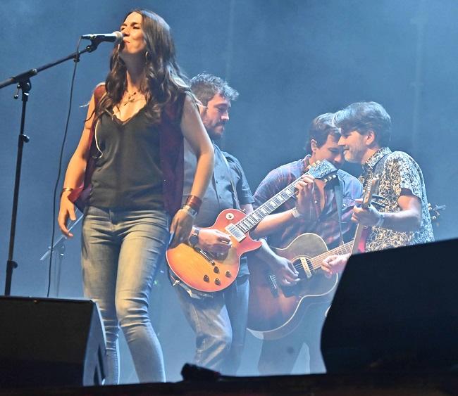 Hija Única en el escenario del Zaidín Rock.