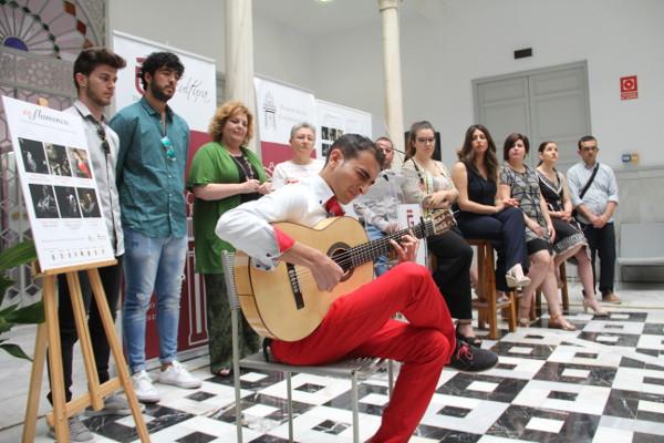 Presentación del circuito de flamenco con una breve actuación.