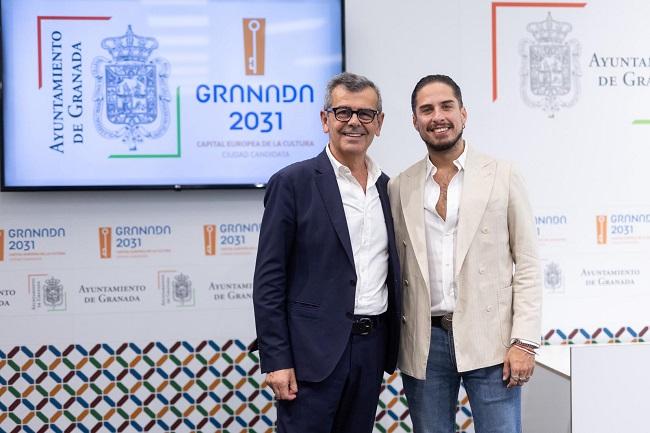 Kiki Morente y Juan Ramón Ferreira, concejal de Cultura y Turismo.