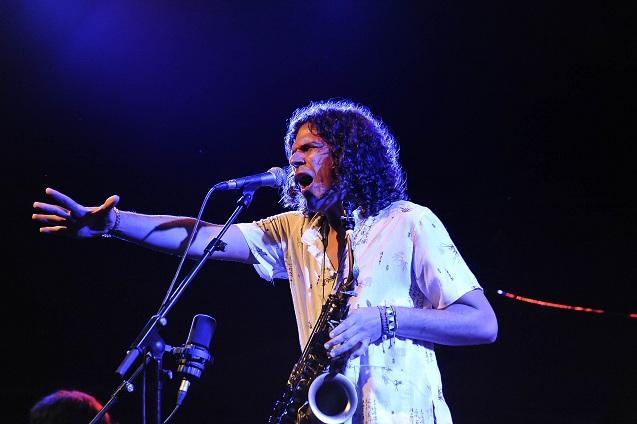 Antonio Lizana, saxofonista y cantaor. Antonio Lizana, saxofonista y cantaor.