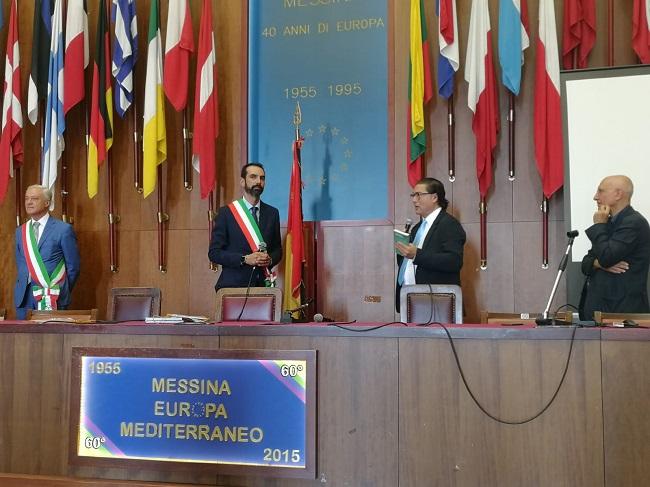 César Requesens, durante la recepción en la ciudad de Mesina.