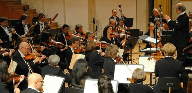 La orquesta, durante un concierto. 