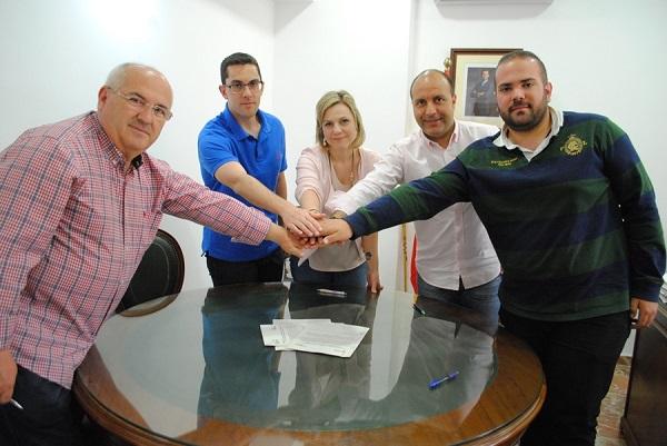 Firma del convenio de colaboración. Firma del convenio de colaboración.