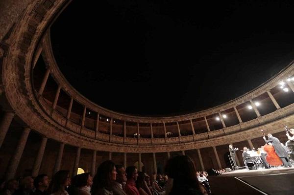 El Palacio de Carlos V escenario este viernes la inauguración del Festival.
