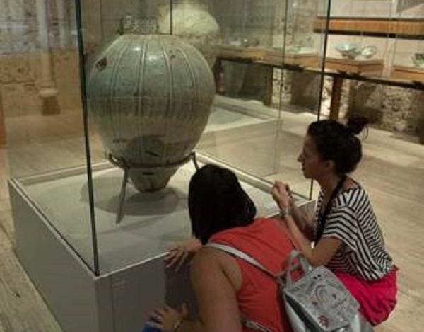 Una de las piezas que se exhiben en el Museo de la Alhambra.