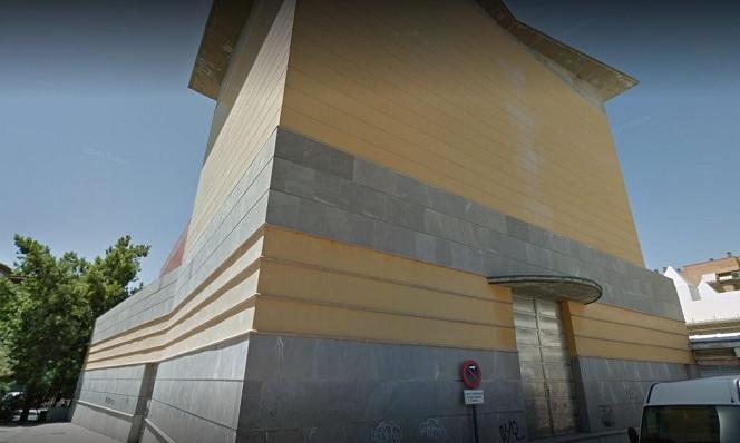 Fachada trasera y lateral del Teatro José Tamayo, que servirá de lienzo a los artistas urbanos. 