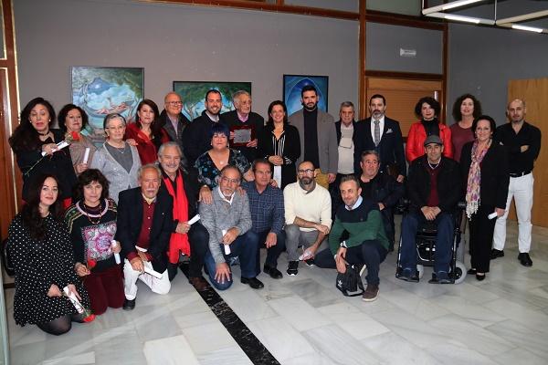 Foto de familia en el homenaje a Pepe Baena. Foto de familia en el homenaje a Pepe Baena.